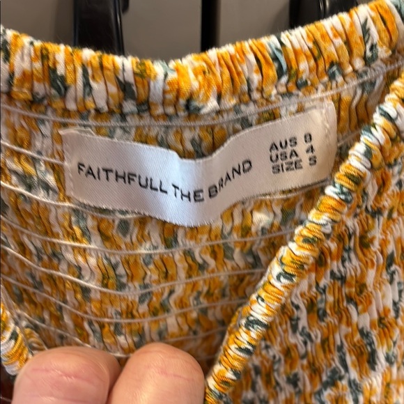 Faithfull The Brand Daisy Floral Smocked Della Jumpsuit sz small - Picture 5 of 14